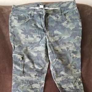 Venus brand Camo pant